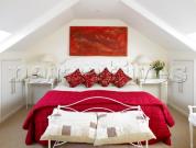 Modishness Personified- Red And White Bedrooms!